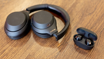 These headphones save me from the annoying people in my vicinity.