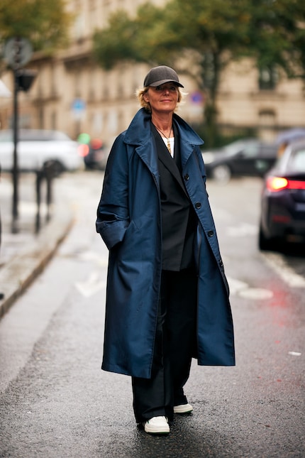 Subtle highlight: a dark blue coat.