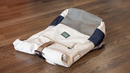 Den 8000Kicks-Rucksack kann ich kompakt zusammenrollen oder dank 30-Liter-Füllmenge zum Einkaufen mitnehmen.