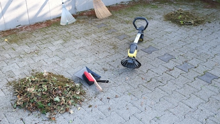 Cleaning up after the work’s done.