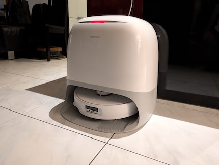 Het basisstation ziet er elegant uit en heeft een compact ontwerp.