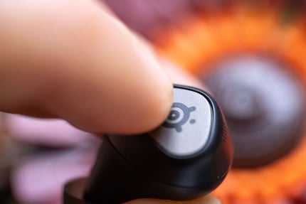 Die Gamebuds verfügen über richtige Schalter zur Steuerung – ich liebe es!