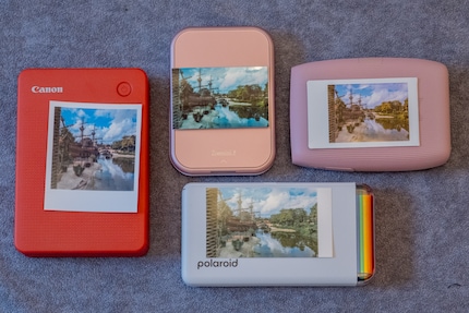 Elke printer geeft een iets ander resultaat. Ik vind de afbeeldingen van de Canon Selphy QX20 links het mooist.