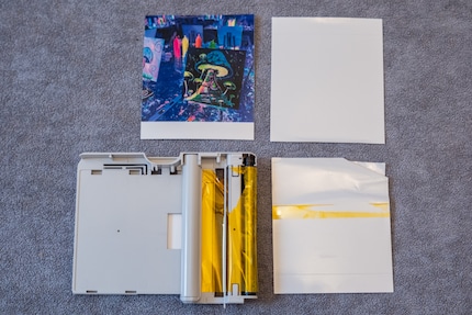 Eerst wil de Kodak Mini 3 Retro niet echt werken en moet ik een tweede cassette plaatsen.
