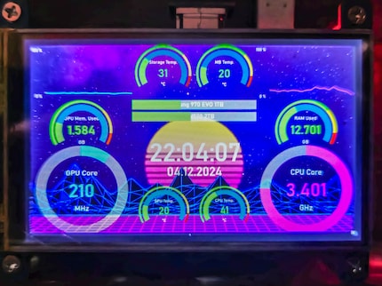 Mithilfe eines Raspberry Pi lässt Jannis sich allerlei Informationen anzeigen.