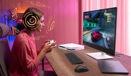 De monitor van Dell beheerst 3D-audio en past deze aan de hoofdpositie aan.