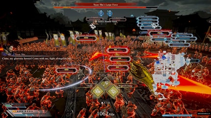 By pressing the L2 button, you get a bird’s-eye view of the battlefield and an overview of the turmoil.