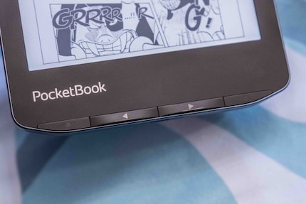 Die Knöpfe am E-Reader sind praktisch.