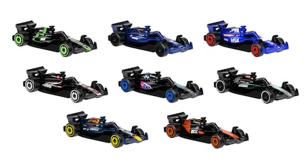 The 5-pack brings several teams to the track - perfect for exciting duels.