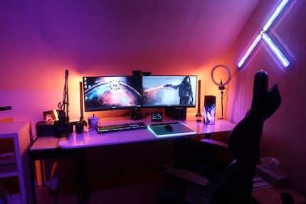 My workspace after renovating. I’d never have imagined it could look this good.