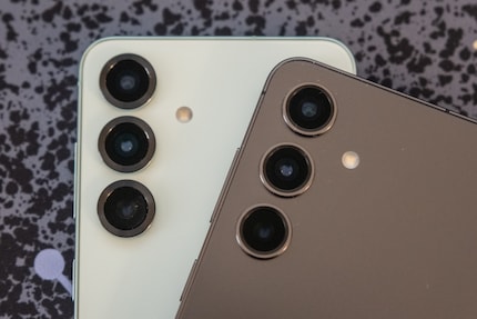 Alleen de lenzen zijn visueel anders bij de nieuwe Samsung Galaxy S25 aan de linkerkant.
