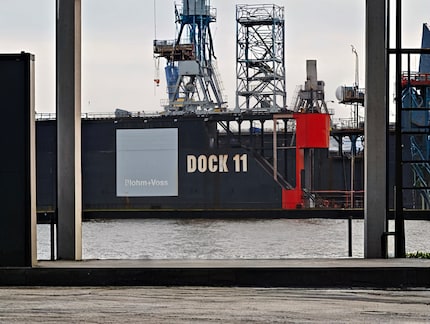 Hoe groter het te vullen gebied, hoe meer dingen de AI toevoegt.