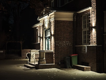 De afbeelding is van de telefotocamera en is kwalitatief identiek aan de telefotocamera van de periscoop.