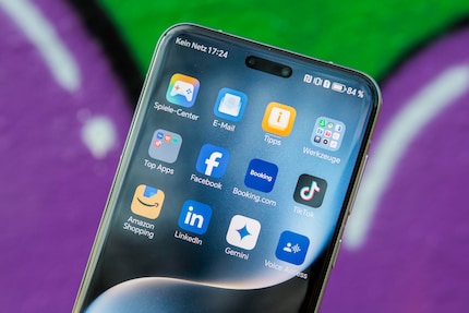 Er zijn te veel vooraf geïnstalleerde reclame-apps voor een smartphone in deze prijsklasse.