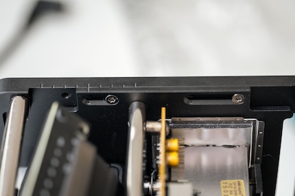 By moving the backbone of the frame, I make room for a bigger fan.