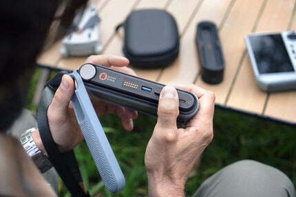 Naast Wi-Fi, Bluetooth en USB heeft het ook een SD-kaartlezer.