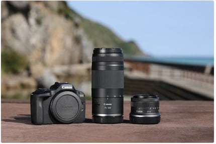 De Canon RF 75-300 mm F4-5.6 zal ook verkrijgbaar zijn in kits.