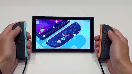 Auf einer überdimensionierten Switch herumzulaufen fühlt sich surreal an.