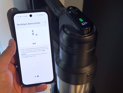 Noodzakelijk: sluit de snoerloze stofzuiger aan op de app.