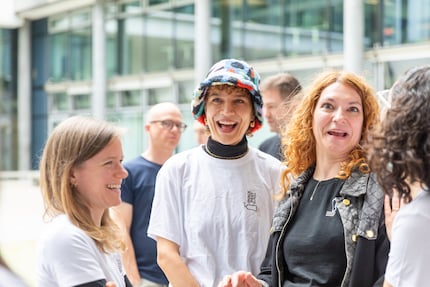 Het organisatieteam van «Hackfest» is in een goede stemming.