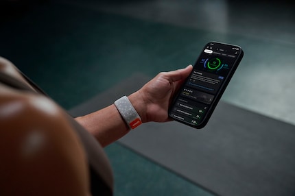 The Helio Strap provides training and recovery data that can be analysed in the Zepp app on the smartphone.