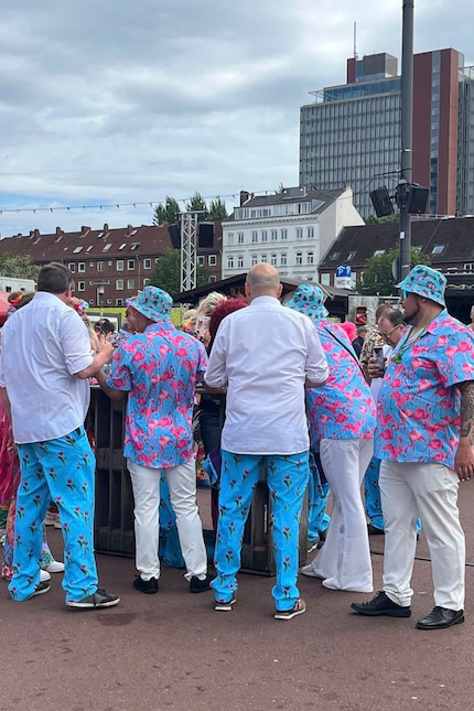 Tussen flamingoshirts en ...