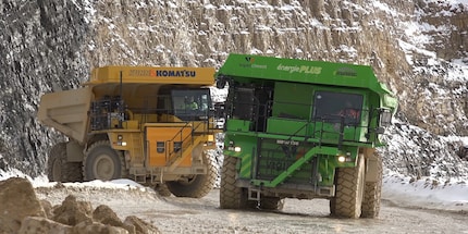 De e-dumper laat zijn dieselaangedreven broer er behoorlijk oud uitzien.