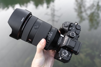 Eén lens om ze allemaal mee te knippen: De Sony FE 28-70mm f/2 GM is niet de slankste, maar hij doet dingen waarvoor je anders meerdere vaste brandpuntsafstanden nodig zou hebben.