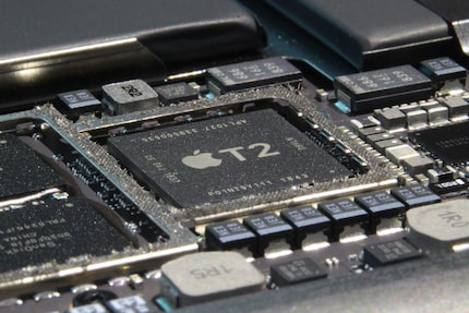 De T2 chip van Apple staat een probleemloze installatie van Linux in de weg.