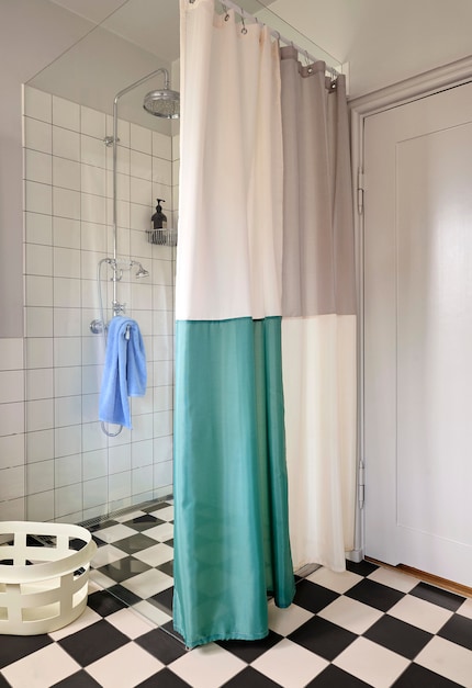 Tiles make the room appear dynamic and give the eye something to discover.