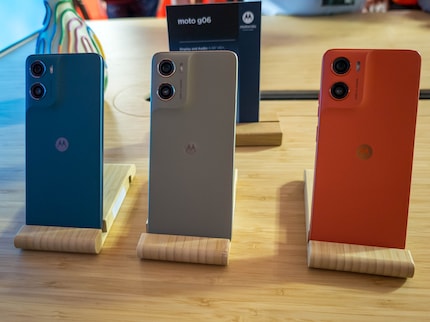 Kleurvarianten van de Moto G06.