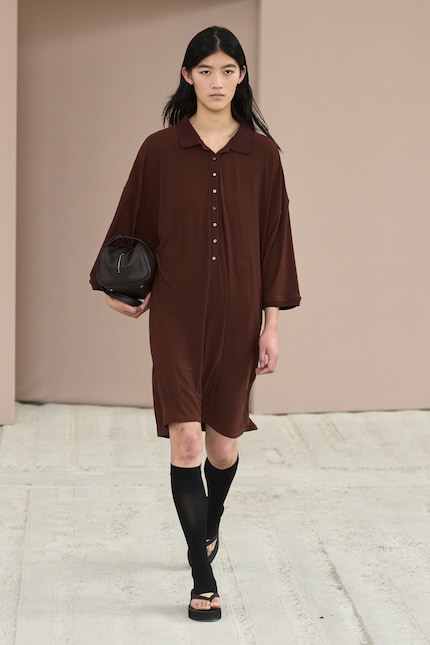 Birrot SS26: Open knee-high socks with flip-flops.