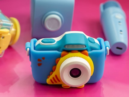 Lijken op speelgoed, maar werken net zo goed als de echte gadgets - tien jaar geleden.