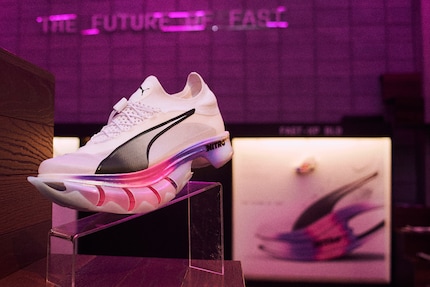 Nicht die Puma-Treter deines Grossvaters: Die neue Fast-XR-Kollektion will einen Blick in die Zukunft des Laufsports gewähren.