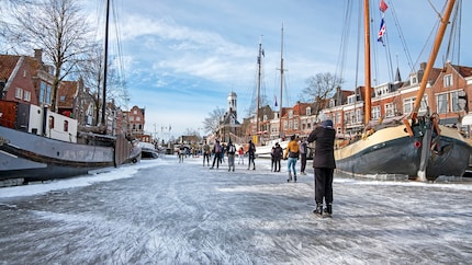 Als er 's winters genoeg ijs in de grachten ligt, neemt de kans op de race toe.