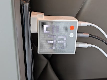 At this moment, my laptop was drawing 33 watts of power from the second USB-C port.