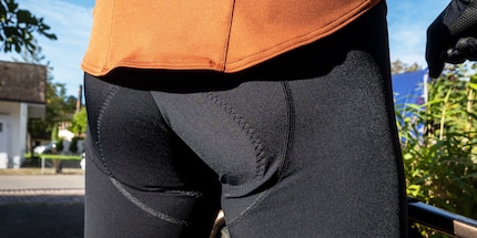 The pad of the ONE12 bike pants from SQlab is just five millimetres thin.